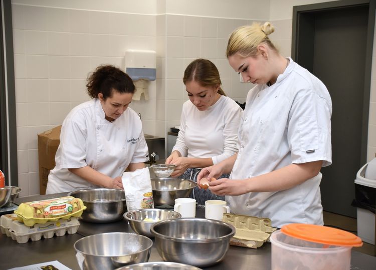 Szerezz piacképes szakmát a Tolna Vármegyei SZC Magyar László Szakképző Iskolában!